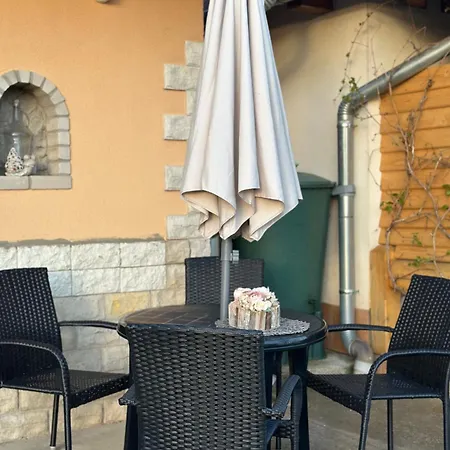 Appartement Sueti Vendeghaz *